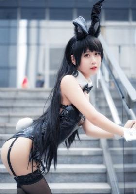 在楼梯上边走边做_720电影免费在线